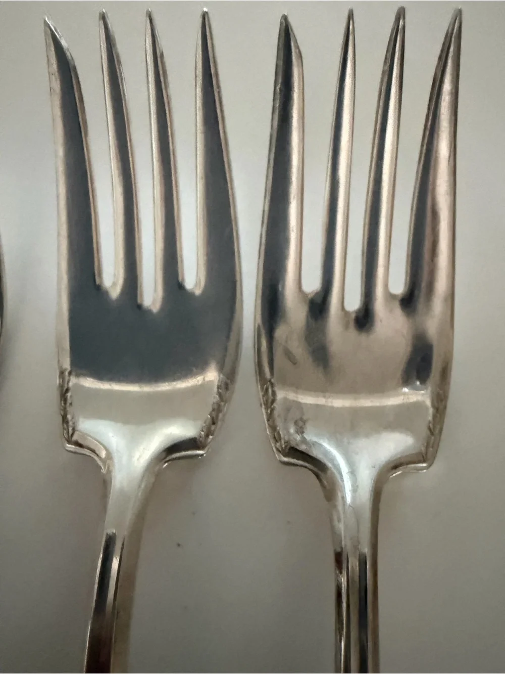 Old Colony 1947 Roger’s Bros vintage salad forks. Set of 5